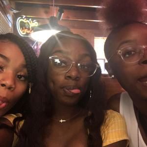 Meet your Posher, Alex